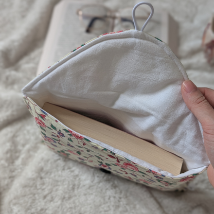Pochette Camélia - Livre de poche