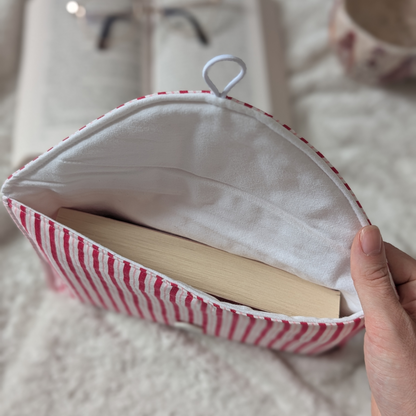 Pochette Lola - Livre de poche