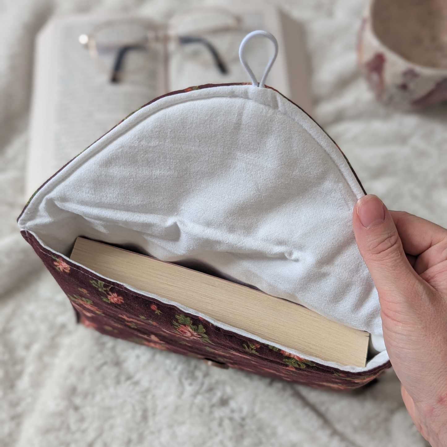 Pochette Lily - Livre de poche