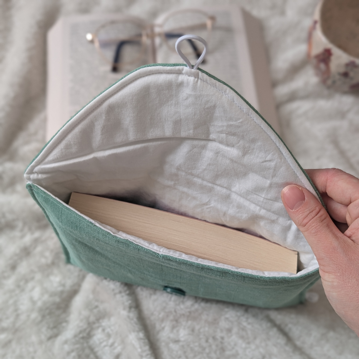 Pochette Caroline - Livre de poche