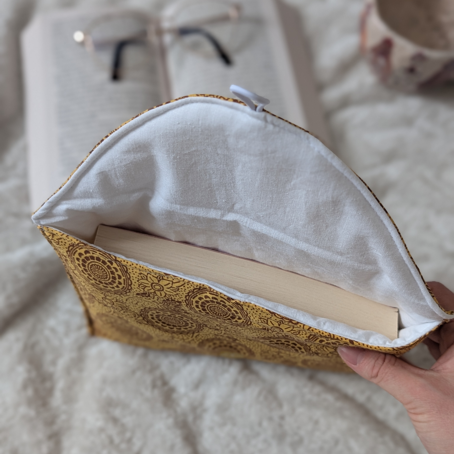 Pochette Lucie - Livre de poche